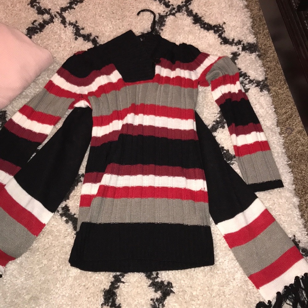 Sweater w/ scarf